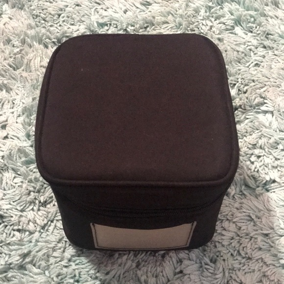 Medela Case - Picture 1 of 6